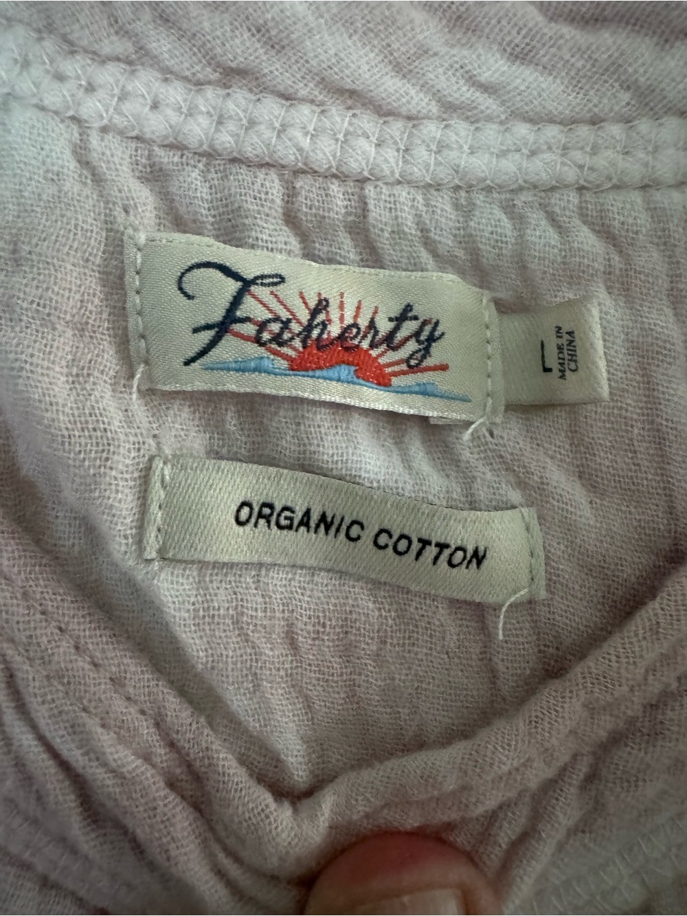 Faherty Dream Gauze Tank: pink and white marble dye. Organic cotton - Picture 2 of 5